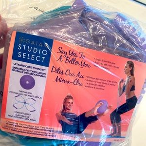 Gaiam studio set